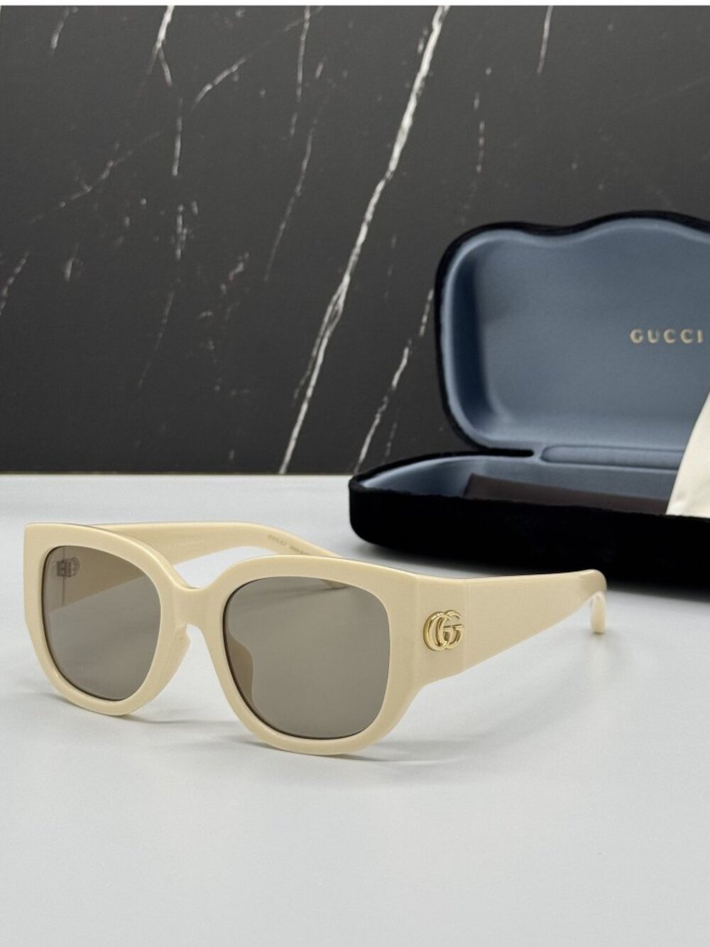NWT Gucci GG1599SA 004 Women Sunglasses Ivory Silver